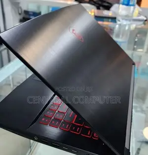 New Laptop MSI Katana GF66 16GB Intel Core I7 SSD 512GB