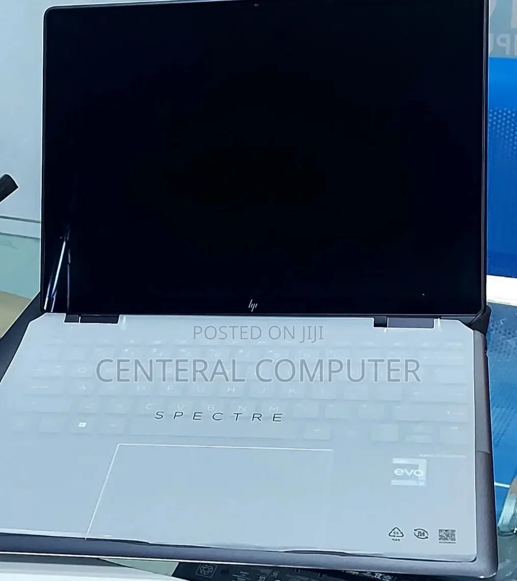 New Laptop HP Spectre X360 13 16GB Intel Core I7 SSD 512GB