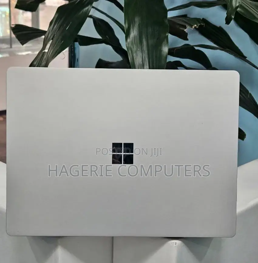 New Laptop Microsoft Surface Laptop 2 8GB Intel Core I5 SSD 256GB