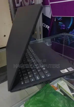 New Laptop Lenovo Ideapad 3 8GB Intel Core I3 HDD 1T