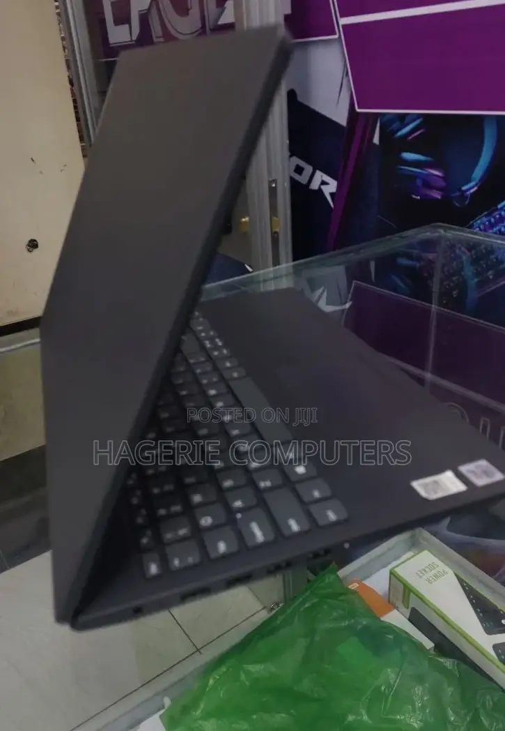 New Laptop Lenovo Ideapad 3 8GB Intel Core I3 HDD 1T