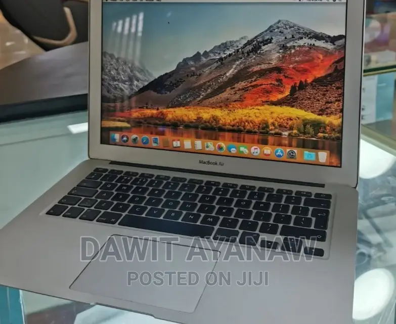 New Laptop Apple MacBook Air 2013 8GB Intel Core 2 Duo SSD 128GB