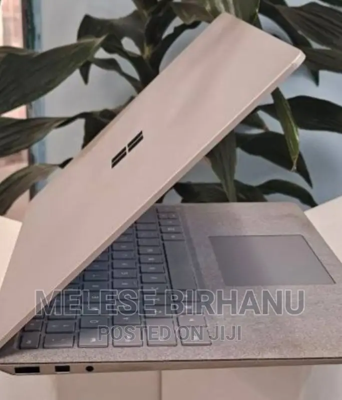 New Laptop Microsoft Surface 16GB Intel Core I7 SSD 512GB