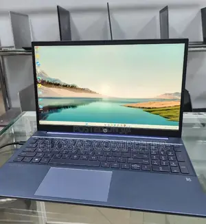 New Laptop HP Pavilion 14-Ce3064st 8GB Intel Core I7 SSD 512GB