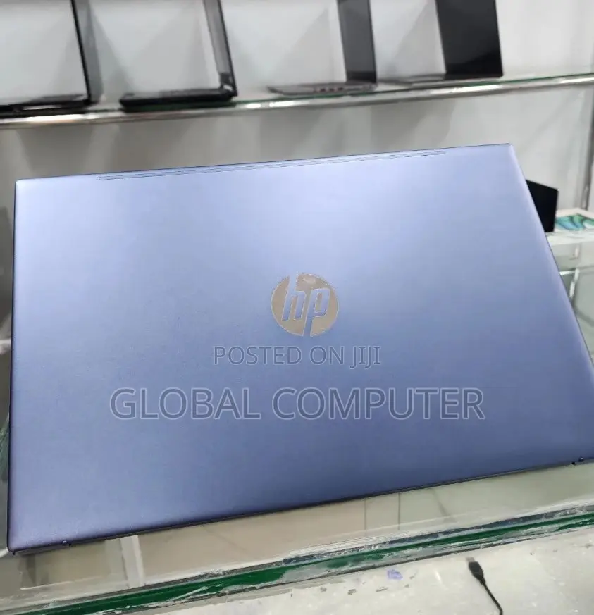 New Laptop HP Pavilion 14-Ce3064st 8GB Intel Core I7 SSD 512GB