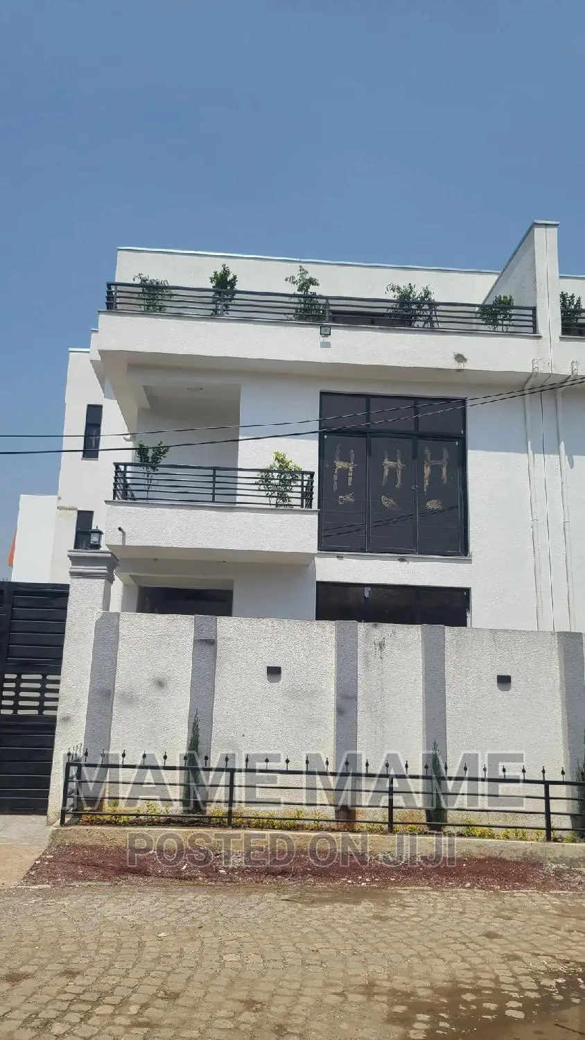 6bdrm House in Addis Abeba, Nifas Silk-Lafto for sale