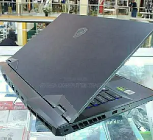 New Laptop MSI Raider GE76 12UGS 16GB Intel Core I7 SSD 1T