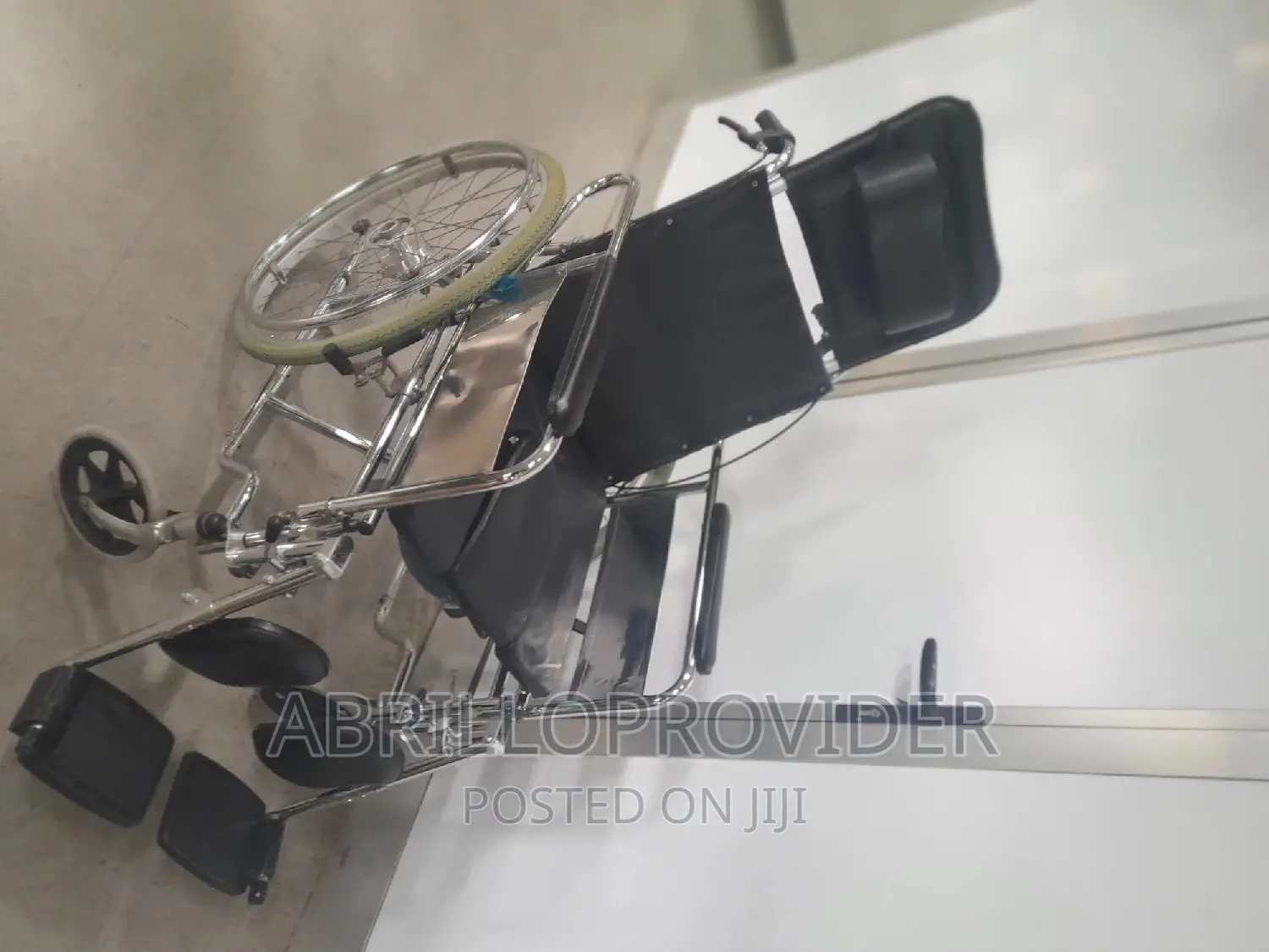 በመጠኑ ያገለገሉ ዌልቸሮች ከኛ ያገኛሉ Almunium Wheelchair Used