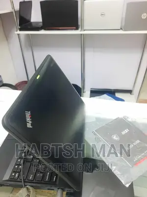 Photo - Laptop Lenovo 100e 4GB AMD A4 HDD 500GB