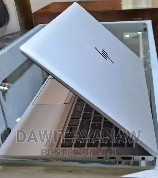 New Laptop HP 16GB AMD Ryzen 5 SSD 512GB