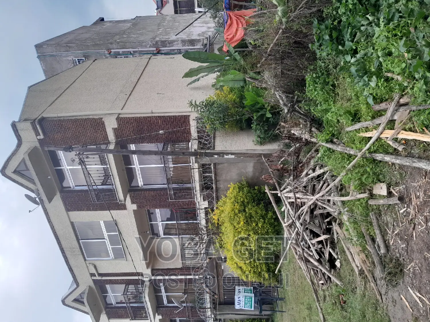 Furnished 5bdrm House in አስቸካይ የሚሸጥ G+2 መኖሪያ, Akaky Kaliti for sale