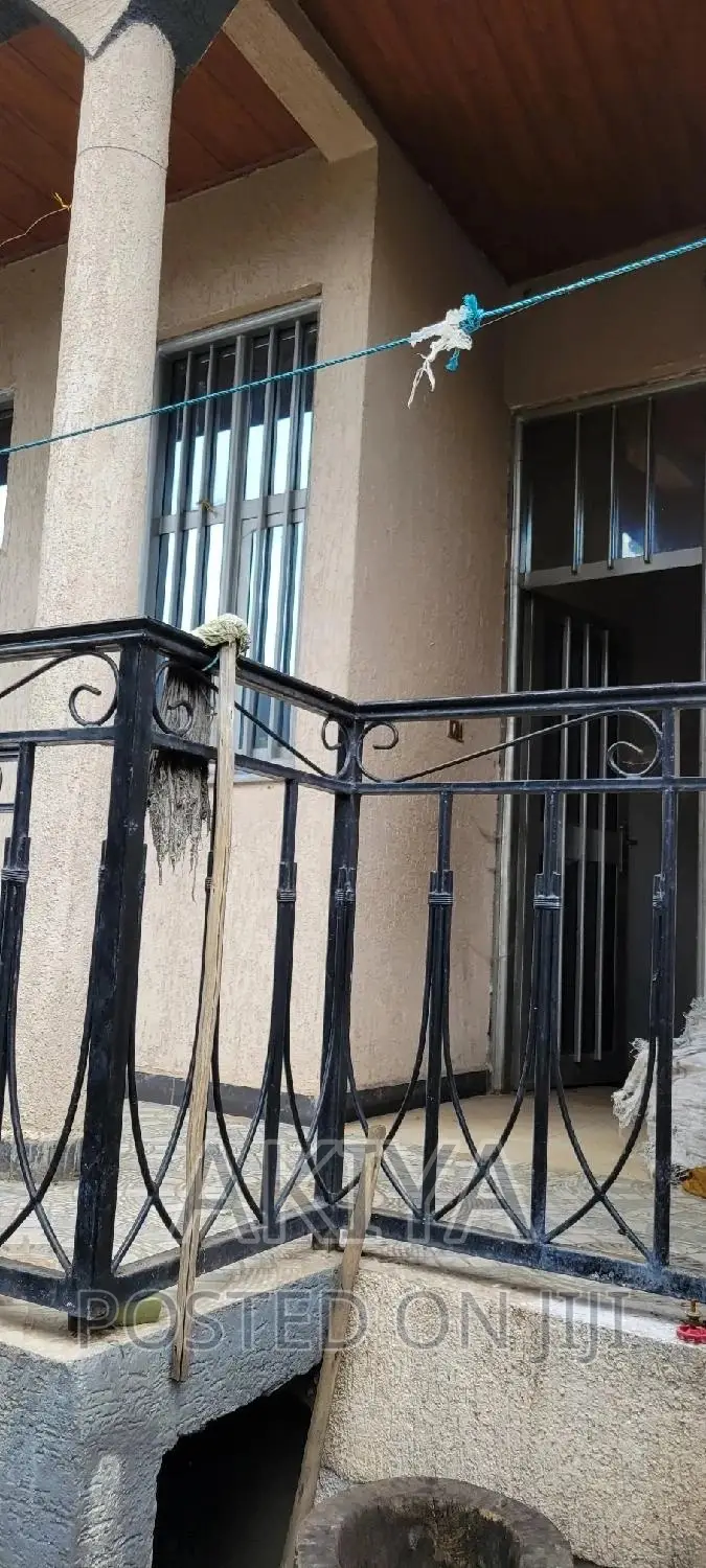 Furnished 4bdrm House in House, Oromia-Finfinne for sale