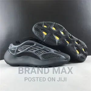 Adidas Yeezy 700V3 Master Quality