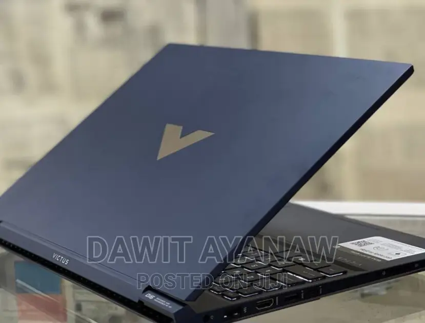 New Laptop 8GB Intel Core I7 SSD 512GB