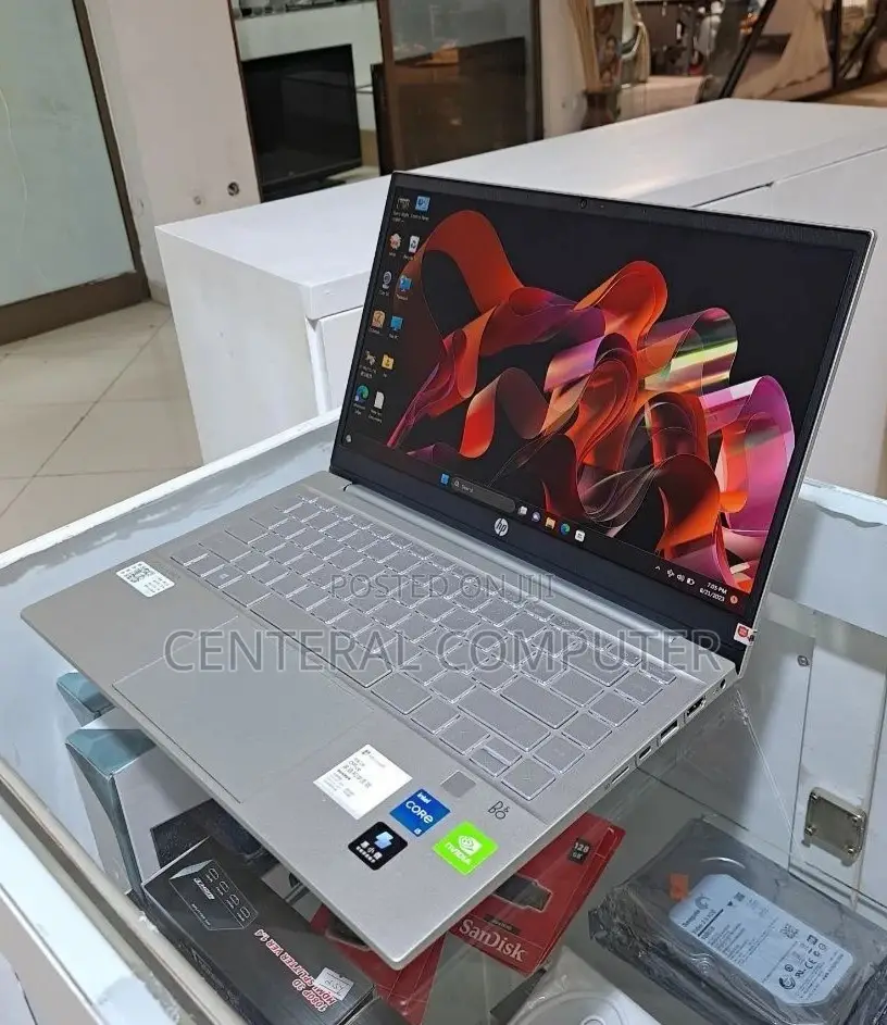 New Laptop HP Pavilion 11 16GB Intel Core I5 SSD 512GB