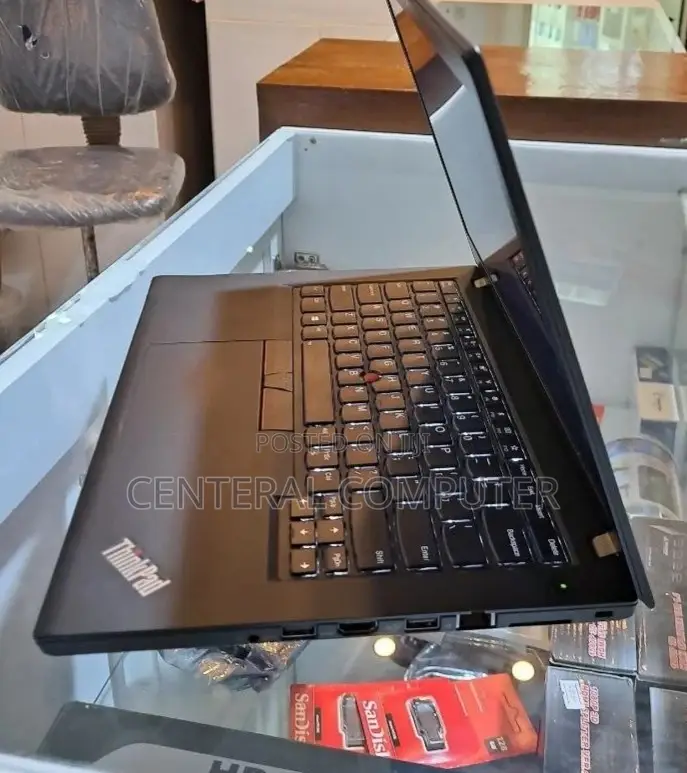 New Laptop Lenovo ThinkPad T14 8GB Intel Core I5 HDD 1T