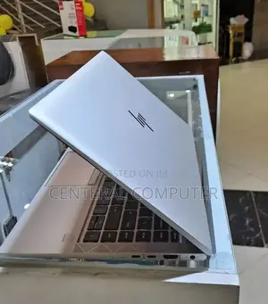 New Laptop HP EliteBook 830 G7 16GB AMD Ryzen 5 SSD 512GB