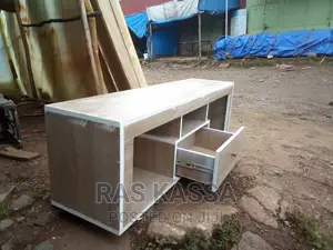 1,50 ቲቪ እስታንድ