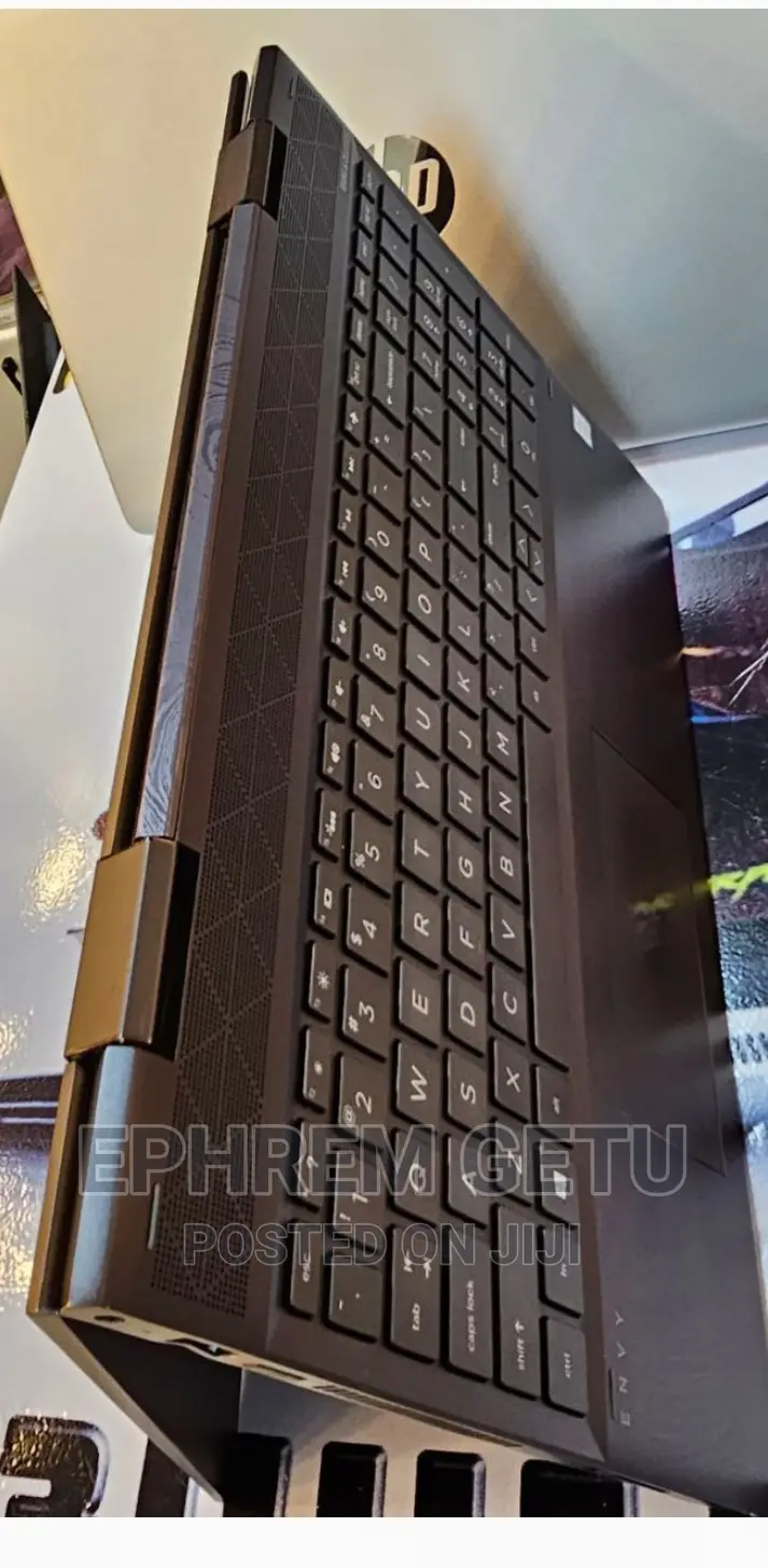 New Laptop HP Envy X360 16GB Intel Core I7 SSD 512GB