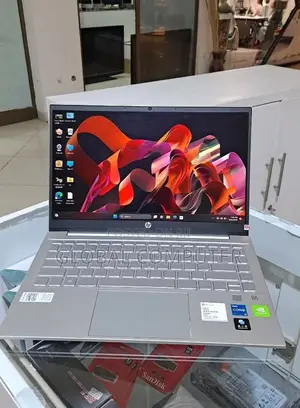 New Laptop HP Pavilion 17z 16GB Intel Core I5 SSD 512GB