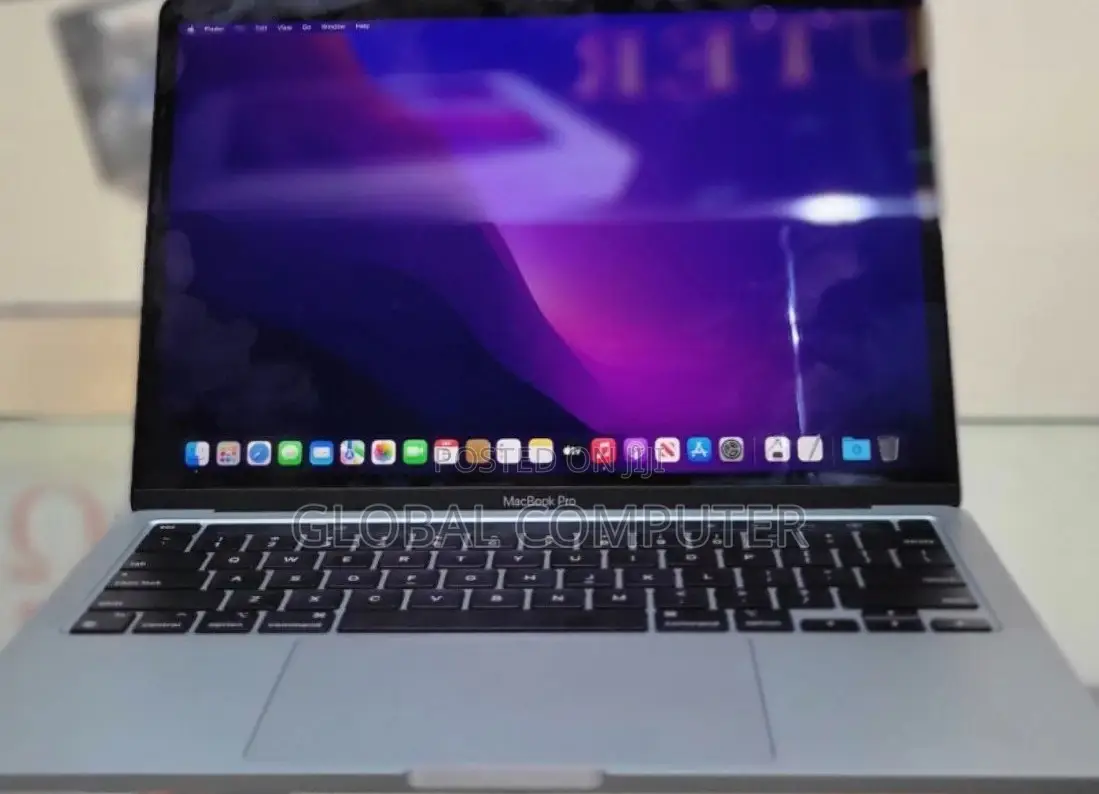 New Laptop Apple MacBook Pro 2020 M1 8GB Apple M1 SSD 256GB