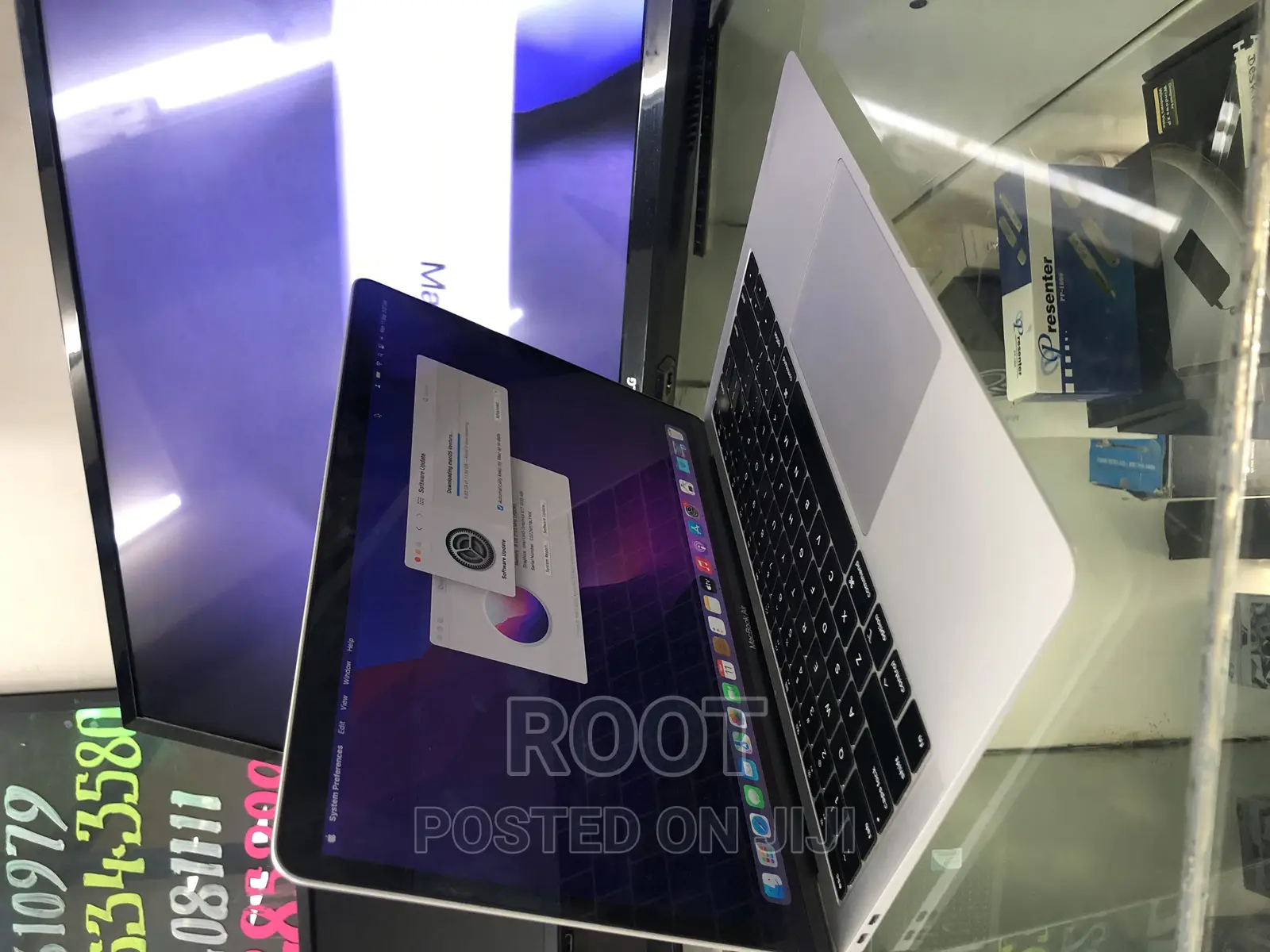 New Laptop Apple MacBook 2019 8GB Intel Core I5 SSD 256GB