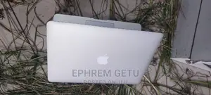 New Laptop Apple MacBook Air 2017 8GB Intel Core I5 SSD 256GB