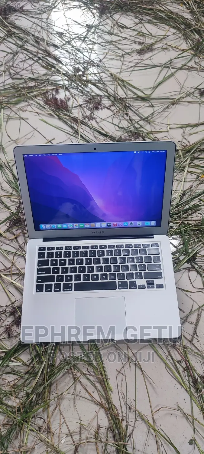 New Laptop Apple MacBook Air 2017 8GB Intel Core I5 SSD 256GB