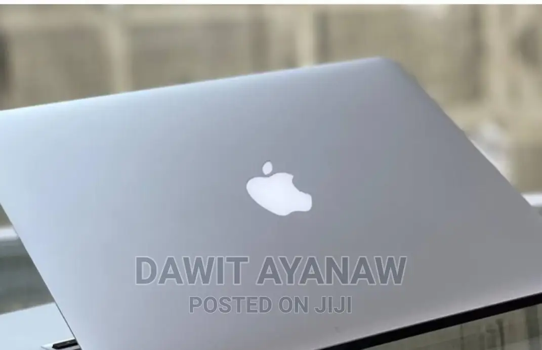 New Laptop Apple MacBook Air 2017 8GB Intel Core I5 SSD 256GB