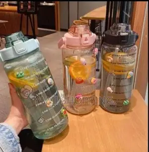 Photo - 2L Water Bottle With And With Out Straw