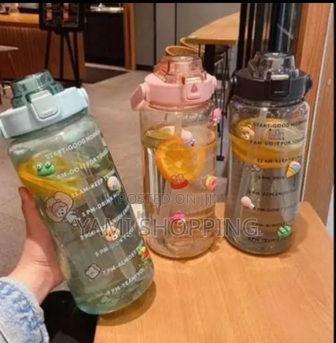 2L Water Bottle With And With Out Straw