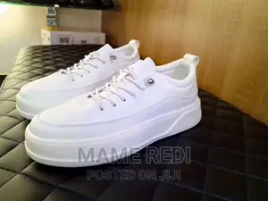 High Quality Light Leather Mens Shoes