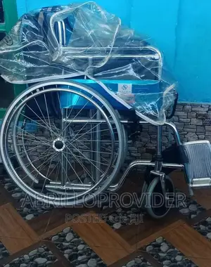 New Lightweight Wheelchair (New Packed )