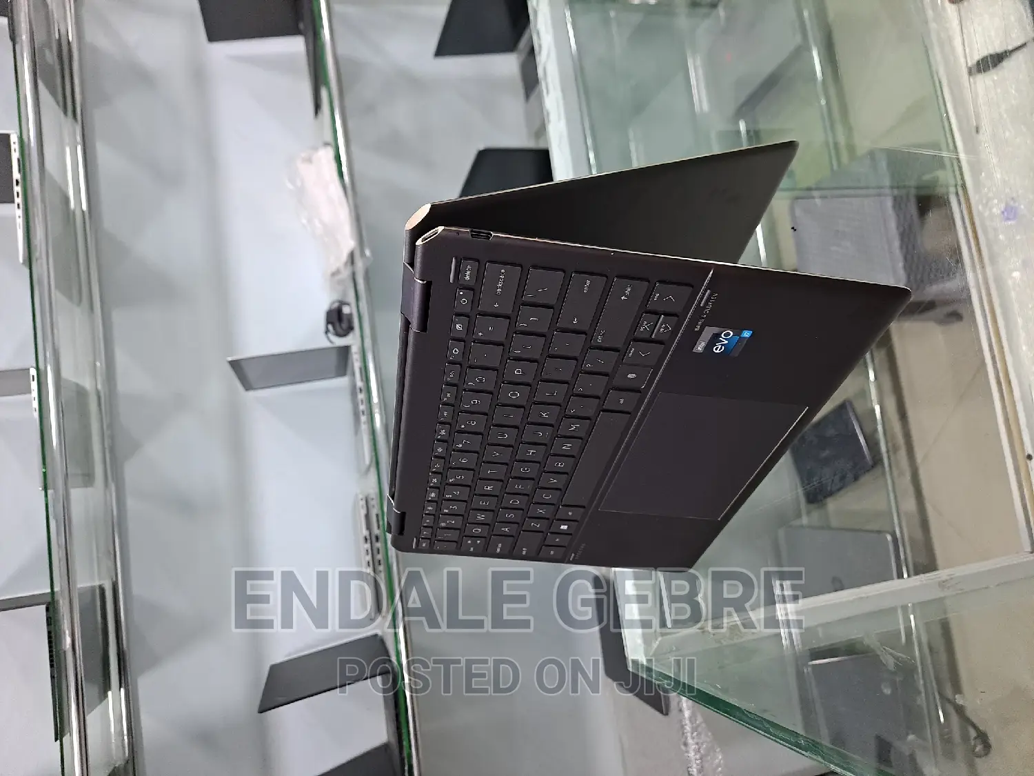 New Laptop HP Spectre X360 16GB Intel Core I7 SSD 512GB