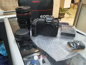 Photo - Canon Eos R