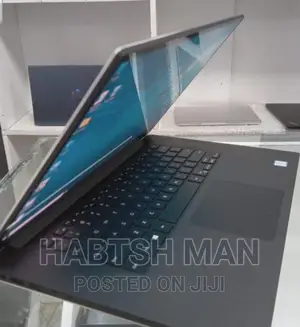 New Laptop Dell Precision 15 3520 16GB Intel Core I7 SSD 512GB