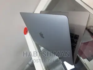 New Laptop Apple MacBook 2020 16GB Intel Core I5 SSD 1T