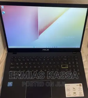 Photo - Laptop Asus Vivobook E410M 4GB Intel Celeron SSD 60GB