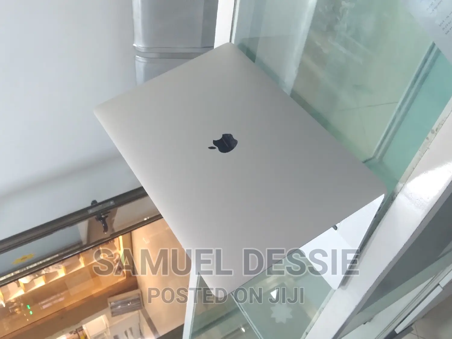 New Laptop Apple MacBook Pro 2019 32GB Intel Core I9 SSD 1T