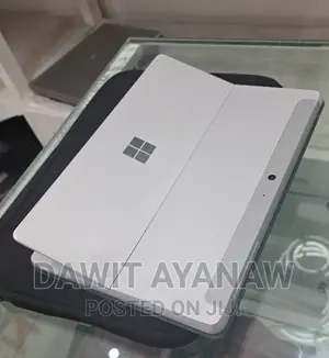 New Laptop Microsoft Surface 4GB Intel Core 2 Duo SSD 60GB