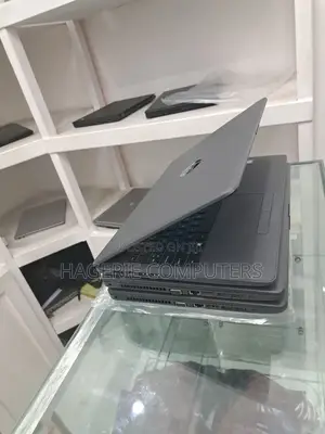 New Laptop HP Stream Notebook 8GB Intel Core I7 HDD 1T