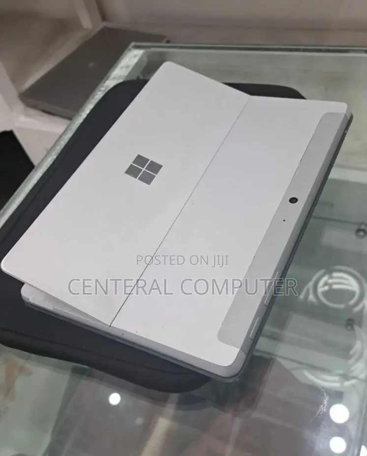 New Laptop Microsoft Surface 4GB Intel Core 2 Duo SSD 60GB