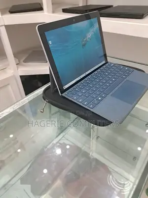 Photo - New Laptop Microsoft Surface Go 4GB Intel Core 2 Quad SSD 60GB