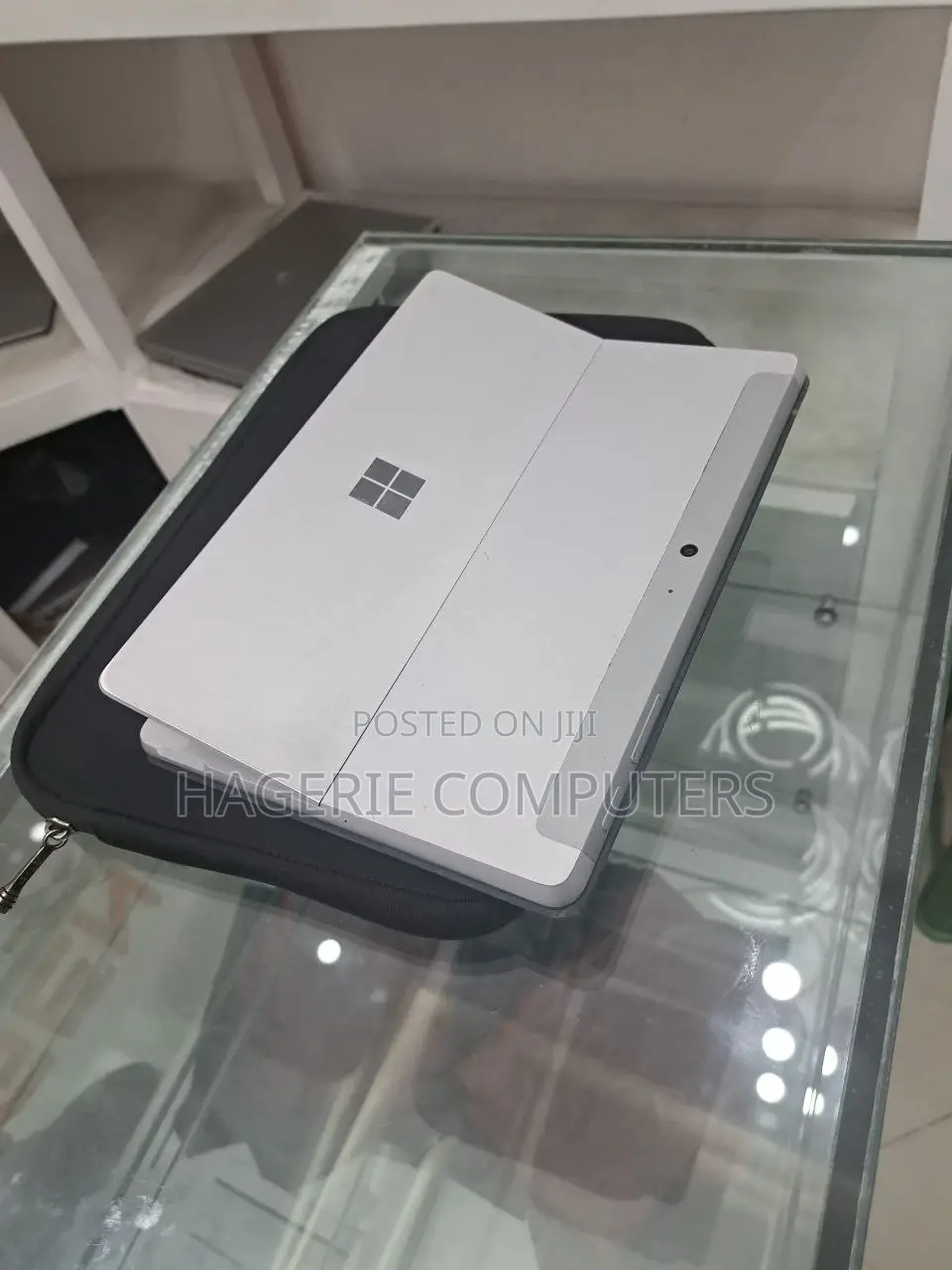 New Laptop Microsoft Surface Go 4GB Intel Core 2 Quad SSD 60GB