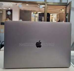 New Laptop Apple MacBook Pro 2019 16GB Intel Core I7 SSD 512GB