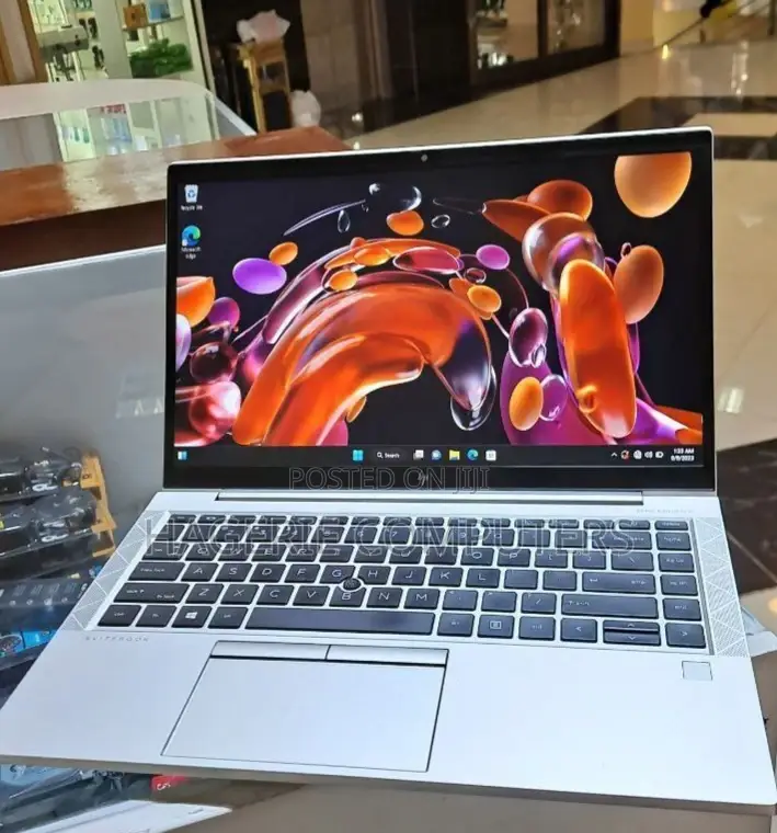 New Laptop HP EliteBook 845 G7 16GB AMD Ryzen 5 SSD 512GB