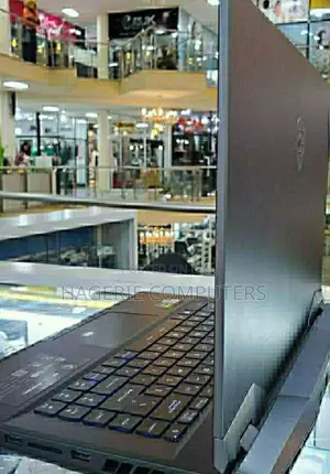 New Laptop MSI GE66 Raider 10SGS 16GB Intel Core I7 SSD 1T