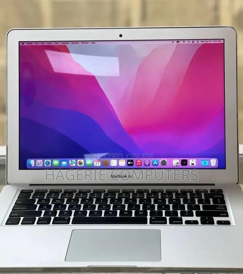 New Laptop Apple MacBook Air 2017 8GB Intel Core I5 SSD 256GB