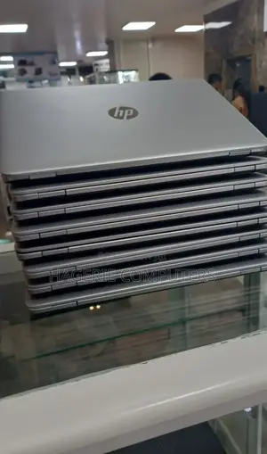 New Laptop HP EliteBook 840 G3 8GB Intel Core I7 SSD 256GB