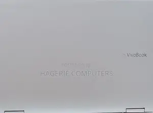 New Laptop Asus VivoBook W202 8GB Intel Core I5 SSD 512GB
